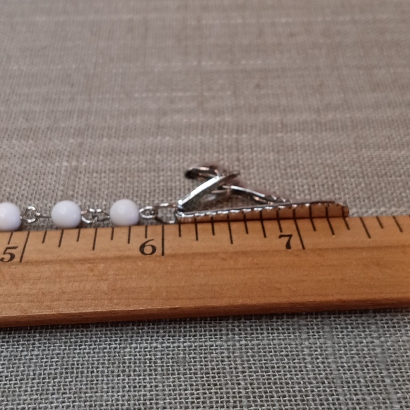 Vintage White Bead Silver Tone Sweater Clasp - Picture 5 of 5